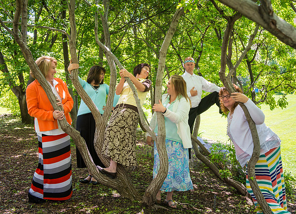 Group photo in the Ricks Gardens.