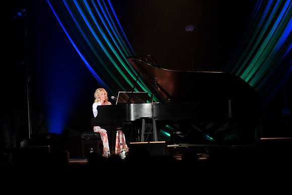 Hilary Weeks, along with Nik Day, perform at BYU-Idaho as part of Center Stage.