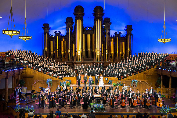 Perpromers of Brigham Young University - Idaho take their final bows at the tabernacle in Temple Square. Photo by Ryan Chase.