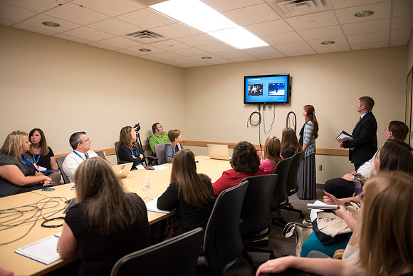 Faculty participate in breakout sessions as part of the Online Learning & Teaching Conference.