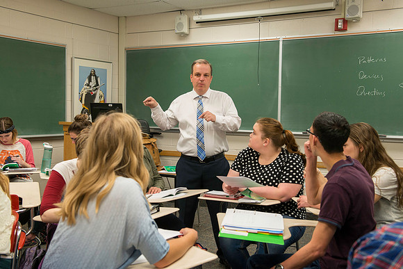 English instructor Eric d'Evegnee teaches Fundamentals of Literary Interpretation.