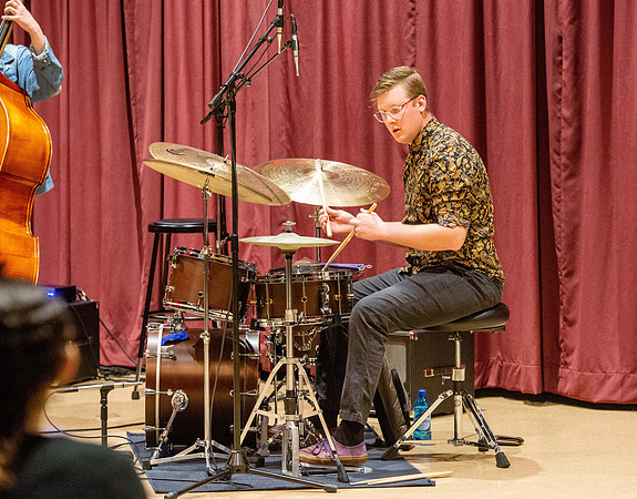 Performance of two jazz bands held at the Ensemble Hall.