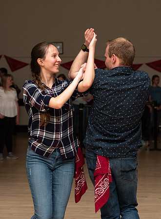 Country dancing - June 2022