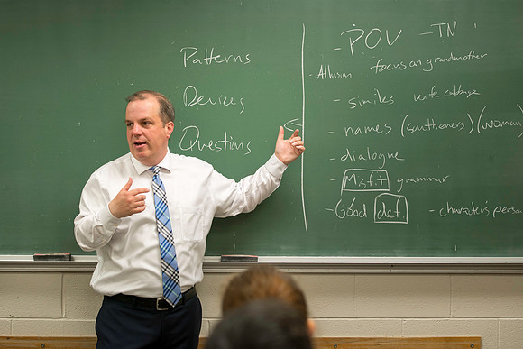 English instructor Eric d'Evegnee teaches Fundamentals of Literary Interpretation.