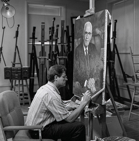 Leon Parson, artist, paints President Ezra Taft Benson.