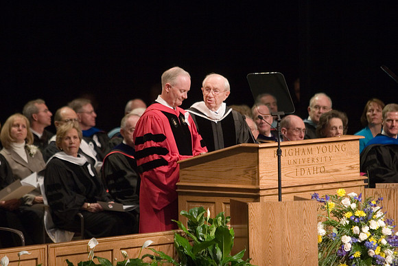 President Gordon B. Hinckley participates in the inauguration of Pres Kim B Clark.