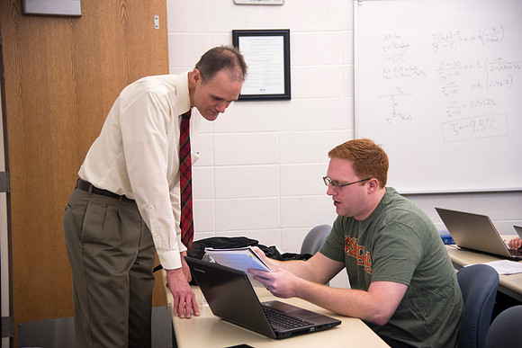 Mechanical Engineering instructor, Russell Daines, teaches the Fluid Mechanics course in the Austin building.