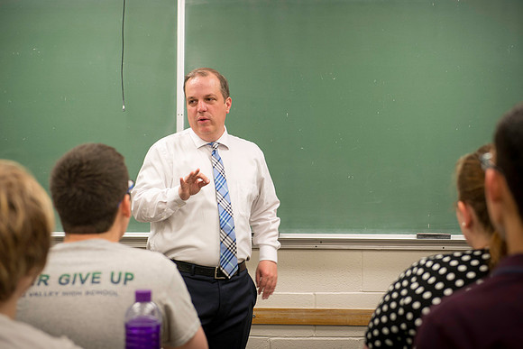 English instructor Eric d'Evegnee teaches Fundamentals of Literary Interpretation.