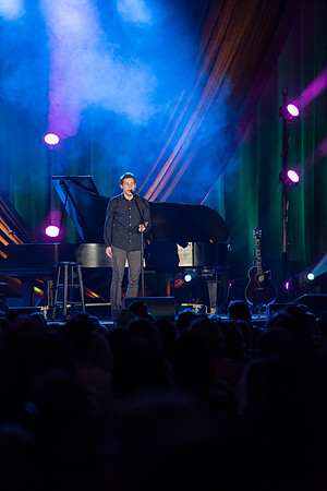 Nik Day, along with Hilary Weeks, perform at BYU-Idaho as part of Center Stage.