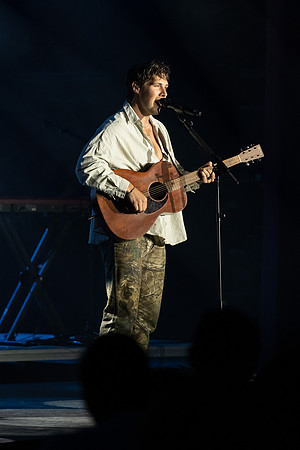 Jake Scott preforms at BYU-Idaho.