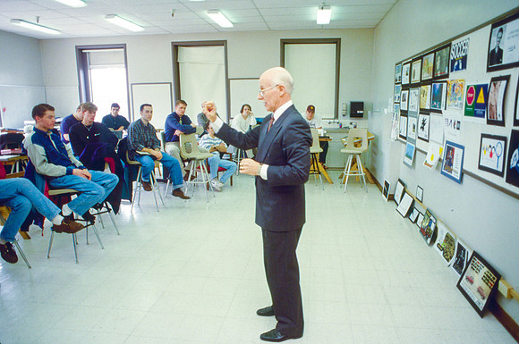Graphic Designer, guest speaker, delivers an Illustration Seminar to students and critiques student work.