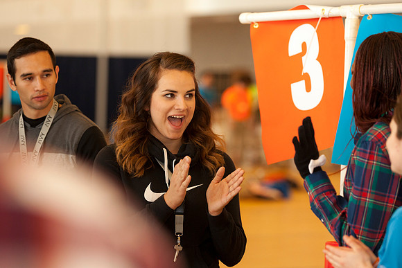 New students play games before lunch during Get Connected.
