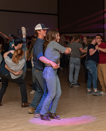Country dancing - June 2022