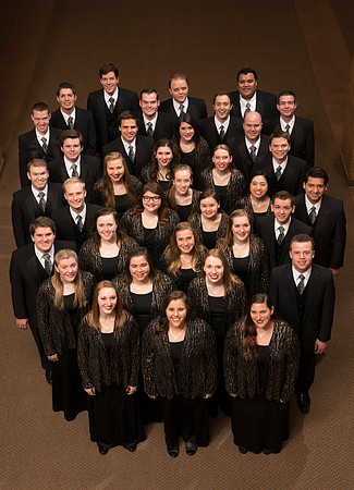 BYU-Idaho Collegiate Singers, directed by Randall Kempton. Tour group photo. 2017