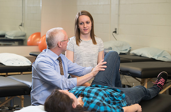 Lynn Perkes teaches Physical Therapy Lab.