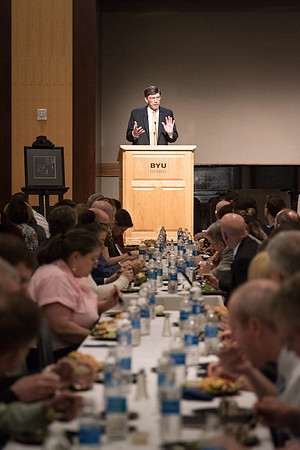 Faculty enjoy a luncheon with Clayton Christensen, the Kim B. Clark Professor of Business Administration at the Harvard Business School