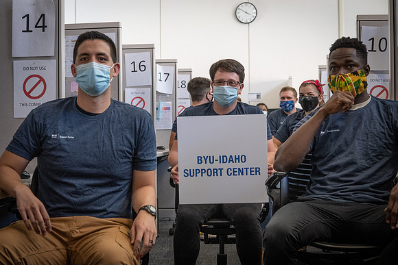 Amy LaBaugh reviews the various measures put in place to help reduce the spread of COVID-19 on campus including measures that the support center and other staff took.
