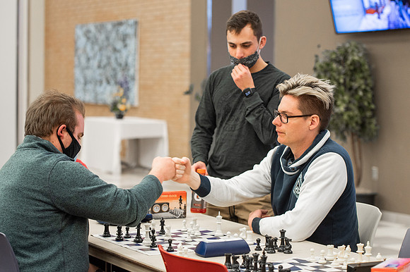 BYUI students play chess in the Manwaring Center.