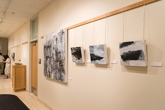 Erica Quartiermeister presents her prints in the Spori