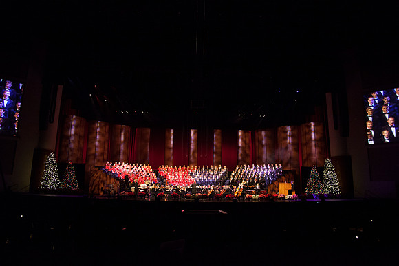 At the BYU-Idaho Christmas, the university dance department, choirs and orchestra, came together with guest artists Canadian Brass for a beautiful and uplifting show.