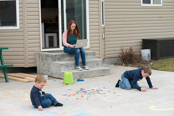 Pathway student Elizabeth Cameron and her family. March 2017