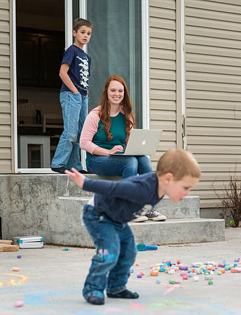 Pathway student Elizabeth Cameron and her family. March 2017