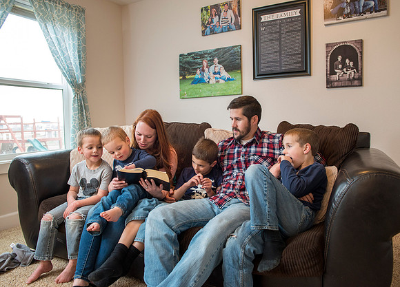 Pathway student Elizabeth Cameron and her family. March 2017