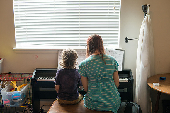 Pathway student Eva Sherrod and her children.