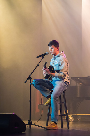 Get Connected finishes their first day with a Talent Show from incoming freshmen.