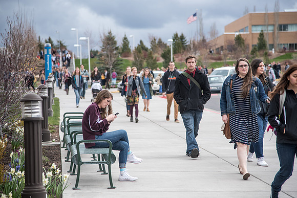 Students attend the first devotional of the Spring 2017 Semester.