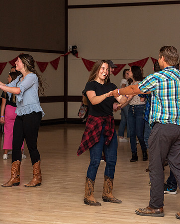 Country dancing - June 2022
