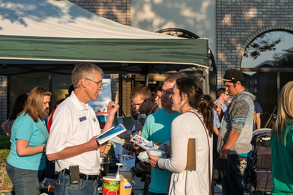 Beehive Credit Union welcomes BYU-Idaho students back for a new semester with free hotdogs and fun.