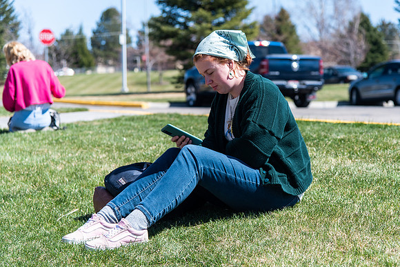 Students on Campus - Apr 2021