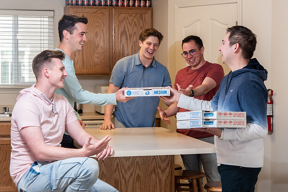 Roommates (Guys)  - Apr 2021