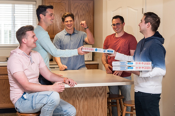 Roommates (Guys)  - Apr 2021