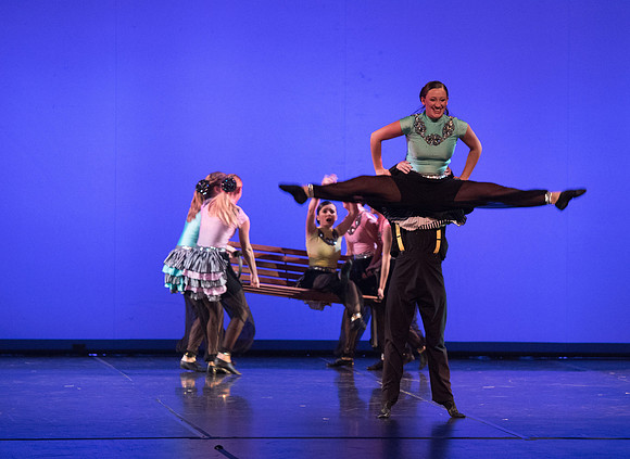 In this semester’s production of Extravadance the audience got a peek into the mind of a performer, and how dancers function during a performance. Dancers always laugh because they know the real show