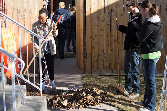 Students from the BYU-Idaho YSA 6th ward doing service.