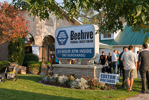 Beehive Credit Union welcomes BYU-Idaho students back for a new semester with free hotdogs and fun.