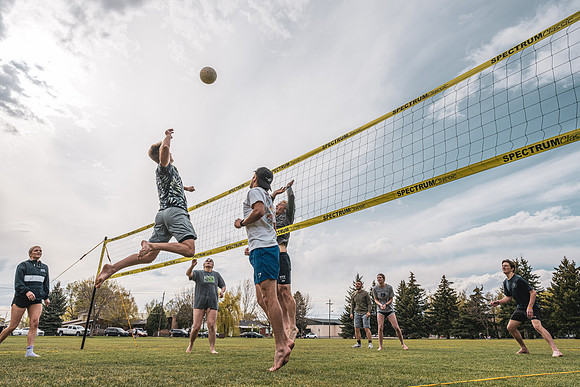 Students enjoy the warm weather of Spring semester by spending time in Porter Park.