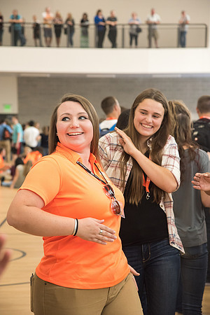 New students participate in the Get Connected Games held in the I-Center Courts.