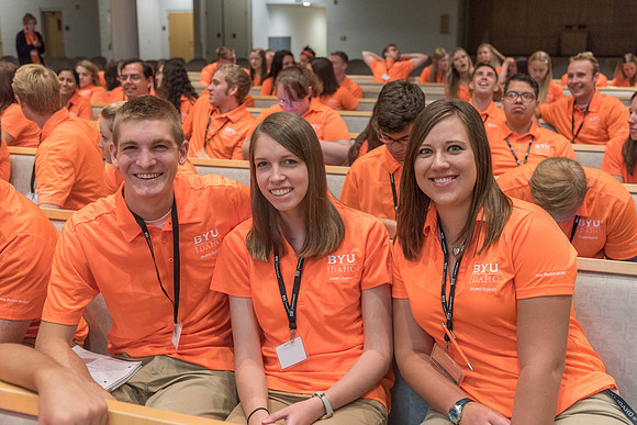 Get Connected volunteers receive training and motivation at the Spirit Conference.