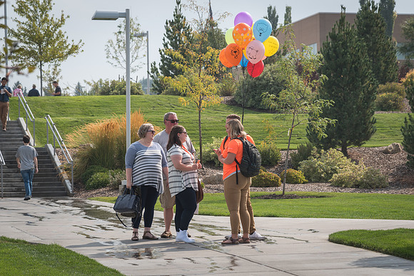Student Support volunteers are busy helping new students at the start of the semester.