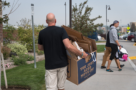 Many families drop off their students at Centre Square for a new semester. 2017