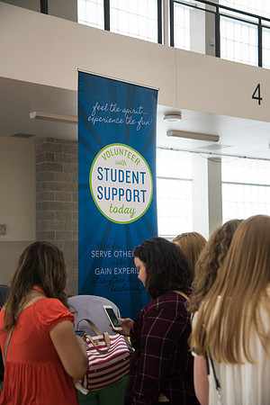 Incoming students learn about ways to get involved at BYU-Idaho.