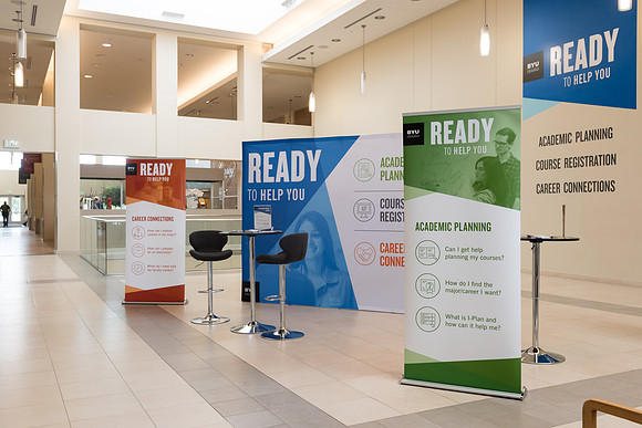 A kiosk is setup in the MC near Legacy Hall where students can get help with their academic planning.