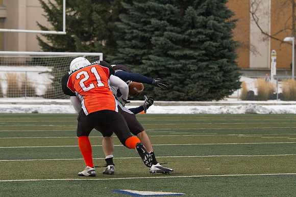It was a constant battle on the turf for the championship title as the Knights took on the Hurricanes. The Knights were able to hold the Hurricanes as they played in overtime, with the final score bei