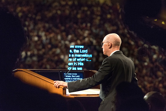 President Henry B. Eyring speaks at his son's Inauguration.