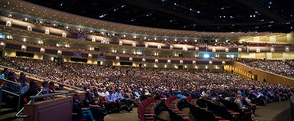The BYU-Idaho Center is filled with students and community members for the Inauguration.