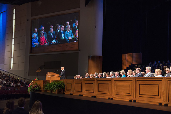 Elder Dallin H. Oaks, of the Quorum of the Twelve Apostles, conducts Henry J. Eyring's Inauguration. Photo by Courtney Mitchell.