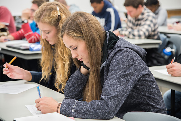 BYU-Idaho students at a Biology Class. Instructor Todd Kelson. Sept 2017